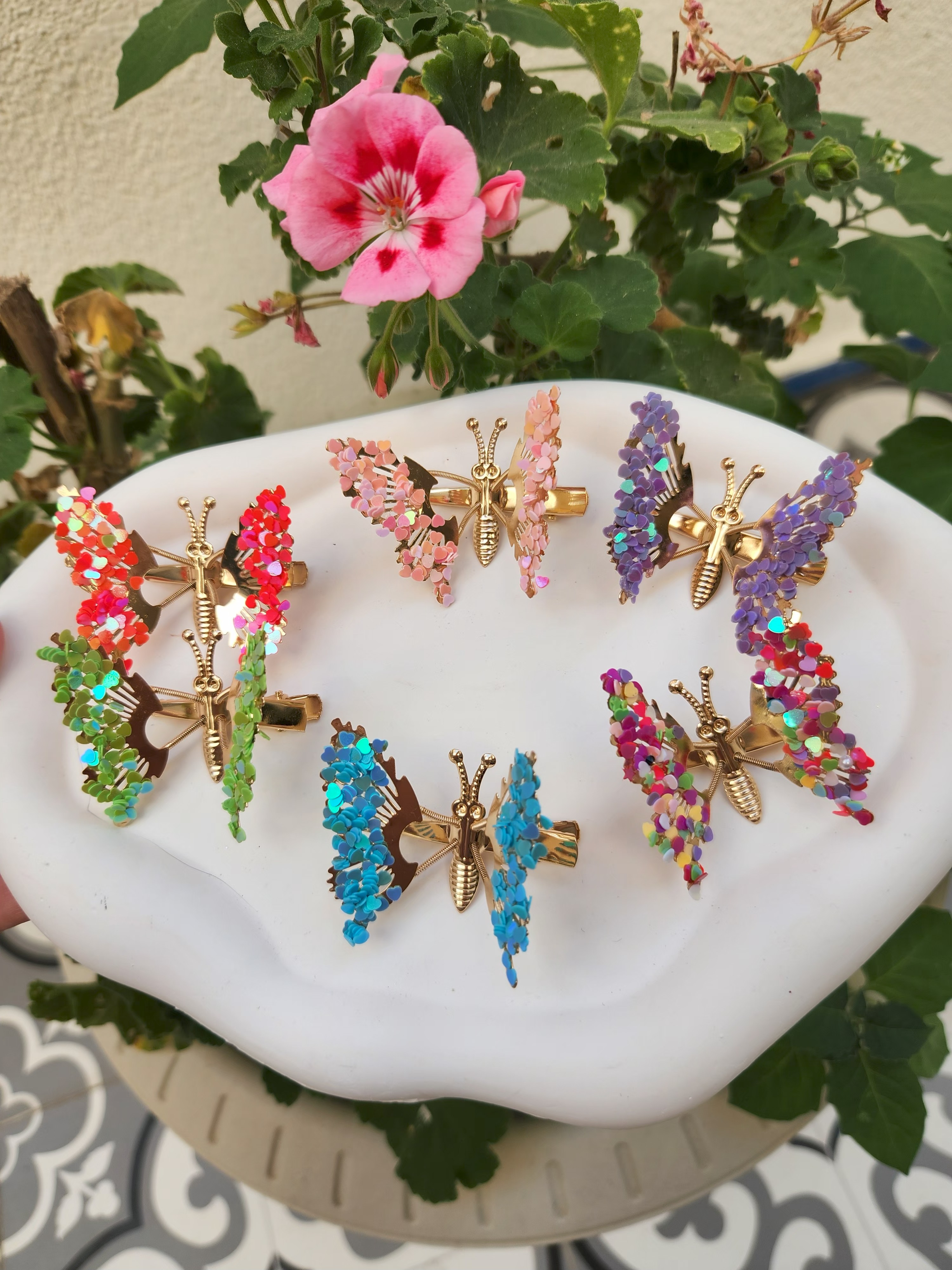 Kalp Pullu Sallanan Kelebek